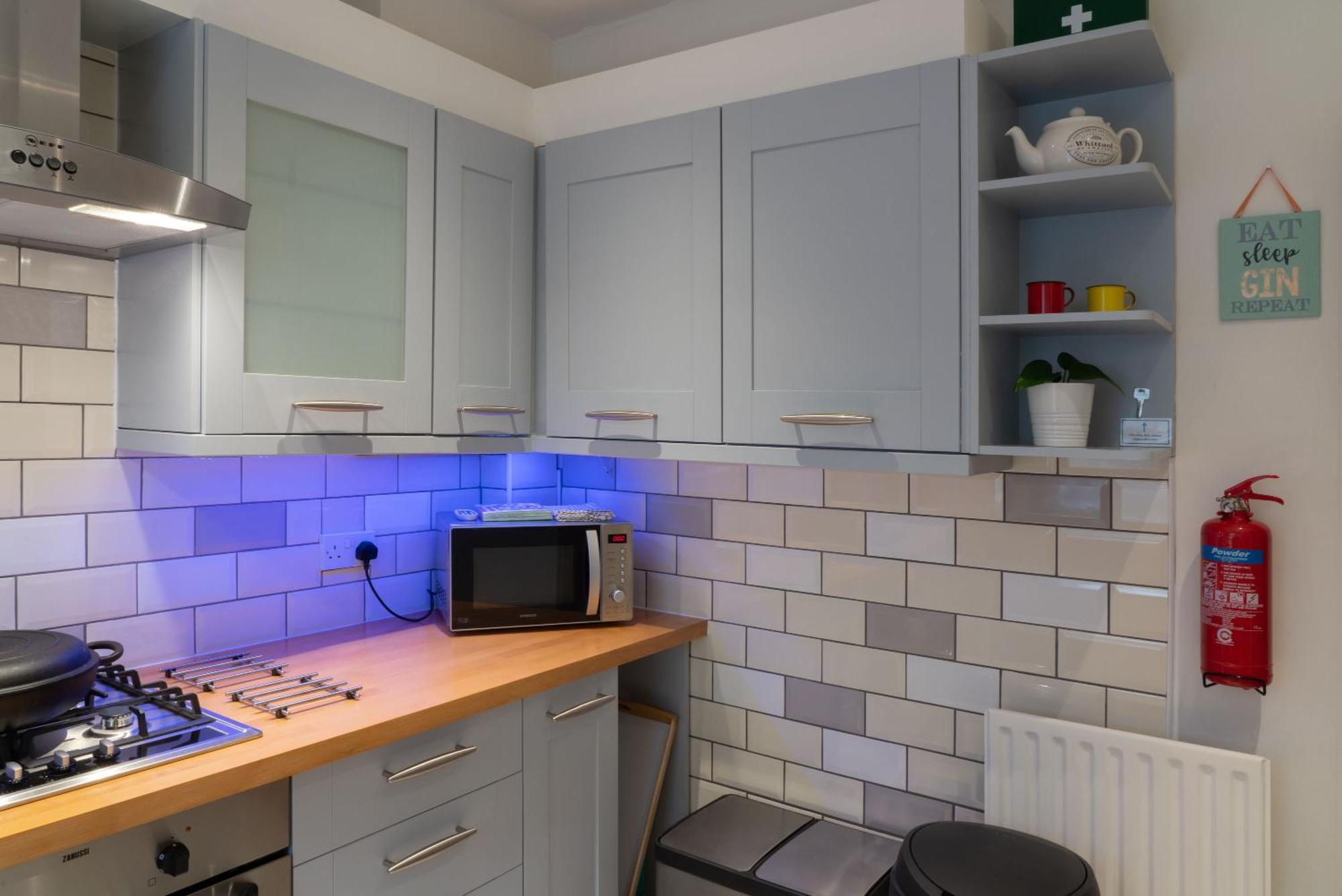 Sunny Queens Park Home - Garden & Private Parking ブライトン エクステリア 写真
